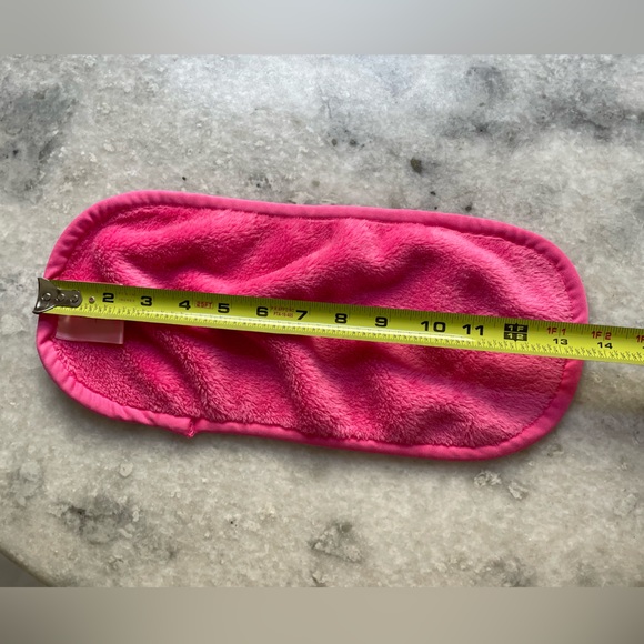 MakeUp Eraser - Picture 6 of 7